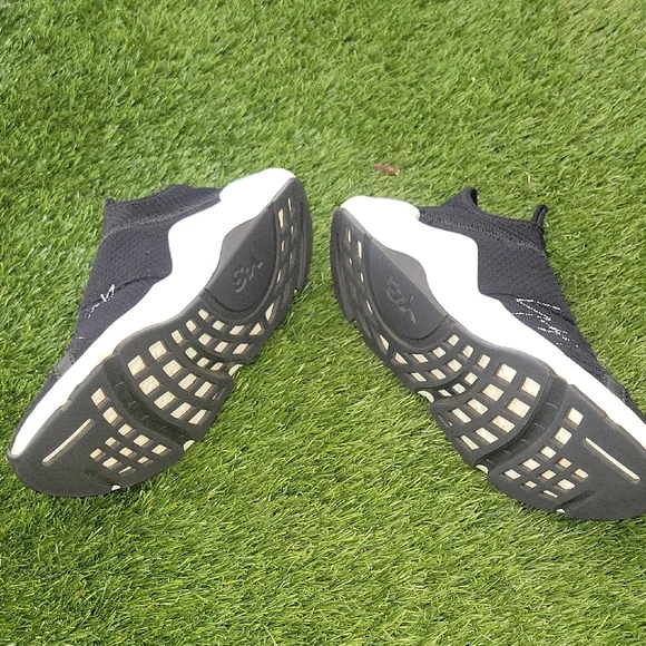 Men's Black Slip-On Sneakers - Picture 6 of 6